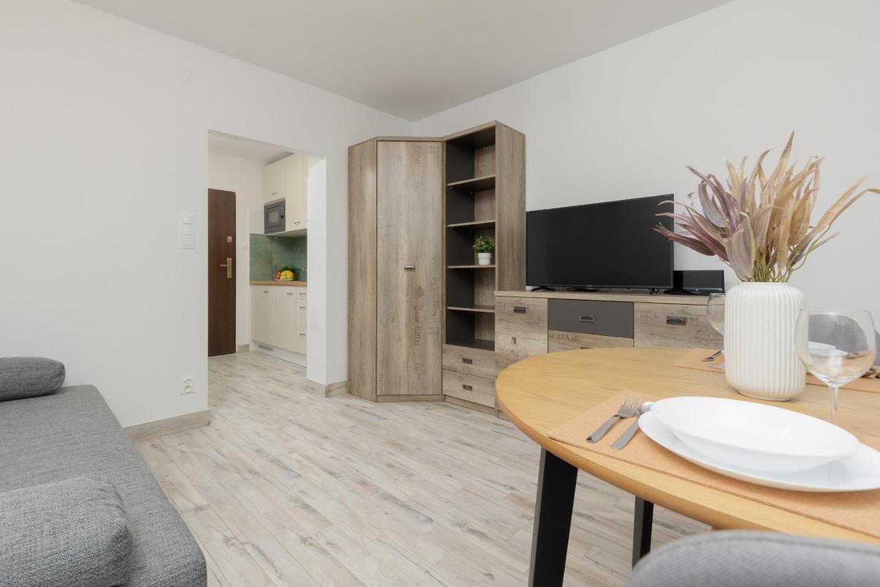 Studio Warsaw Wlochy 1 Sierpnia By Noclegi Renters Екстериор снимка
