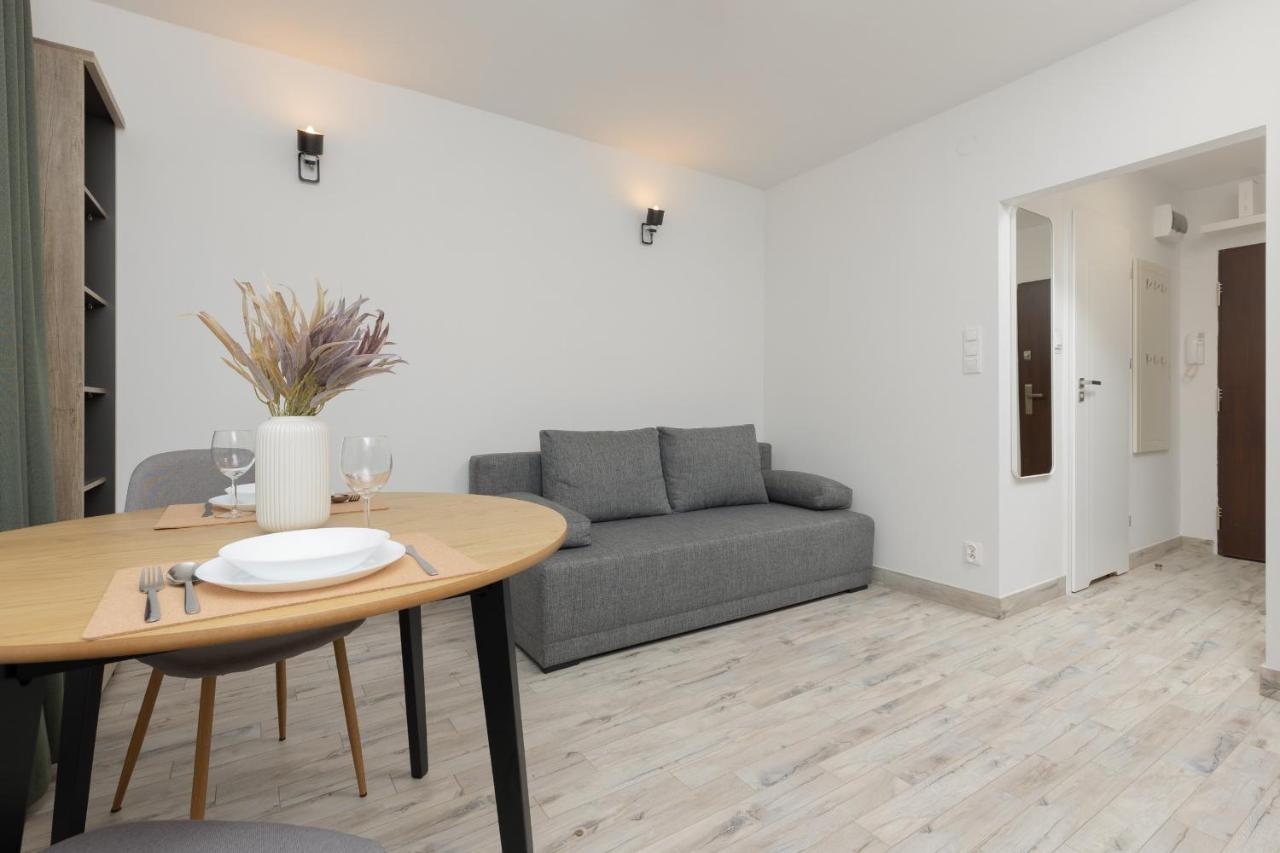 Studio Warsaw Wlochy 1 Sierpnia By Noclegi Renters Екстериор снимка
